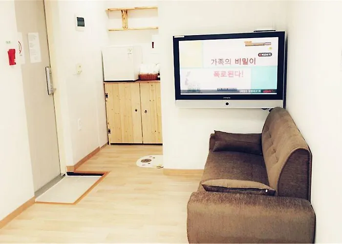 Iu Myeongdong 2* 首爾